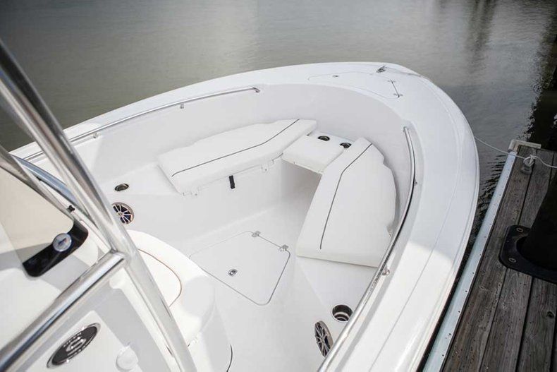 Thumbnail 31 for New 2015 Sportsman Open 232 Center Console boat for sale in Miami, FL