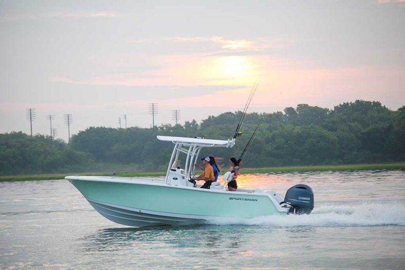 Thumbnail 35 for New 2015 Sportsman Open 232 Center Console boat for sale in Miami, FL