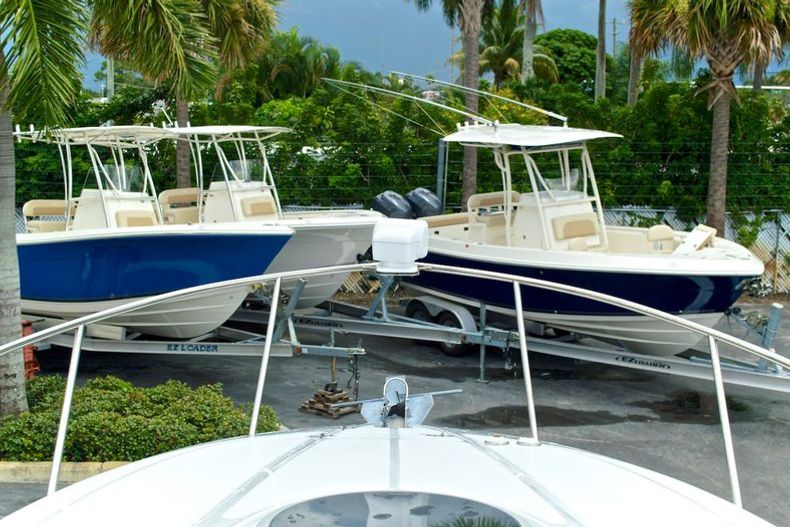 Thumbnail 44 for Used 2004 Crownline 270 CR Cruiser boat for sale in West Palm Beach, FL