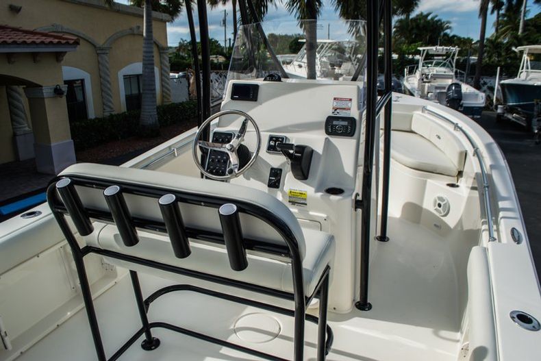 Thumbnail 9 for New 2016 Cobia 201 Center Console boat for sale in West Palm Beach, FL
