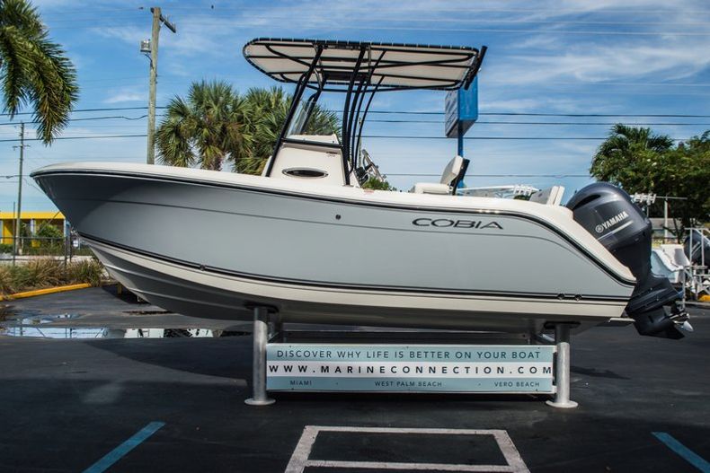 Thumbnail 4 for New 2016 Cobia 201 Center Console boat for sale in West Palm Beach, FL