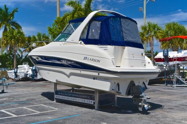 Thumbnail 6 for Used 2007 Larson 274 Cabrio Cruiser boat for sale in West Palm Beach, FL