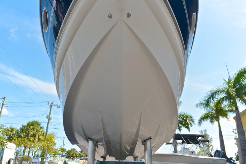 Thumbnail 24 for Used 2007 Larson 274 Cabrio Cruiser boat for sale in West Palm Beach, FL