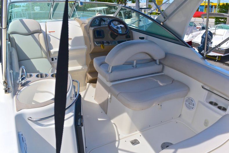 Thumbnail 35 for Used 2007 Larson 274 Cabrio Cruiser boat for sale in West Palm Beach, FL