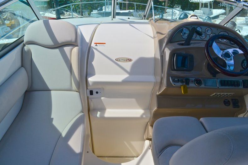 Thumbnail 49 for Used 2007 Larson 274 Cabrio Cruiser boat for sale in West Palm Beach, FL