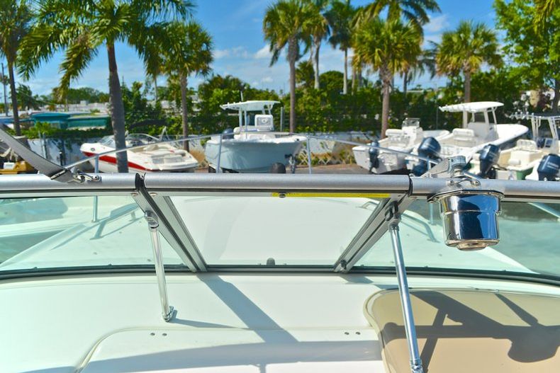 Thumbnail 69 for Used 2007 Larson 274 Cabrio Cruiser boat for sale in West Palm Beach, FL