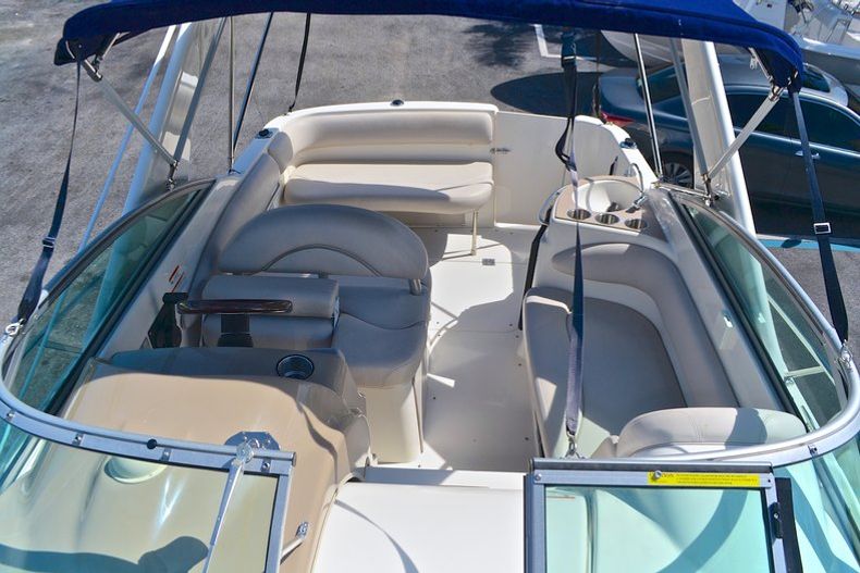 Thumbnail 76 for Used 2007 Larson 274 Cabrio Cruiser boat for sale in West Palm Beach, FL