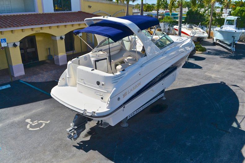 Thumbnail 132 for Used 2007 Larson 274 Cabrio Cruiser boat for sale in West Palm Beach, FL