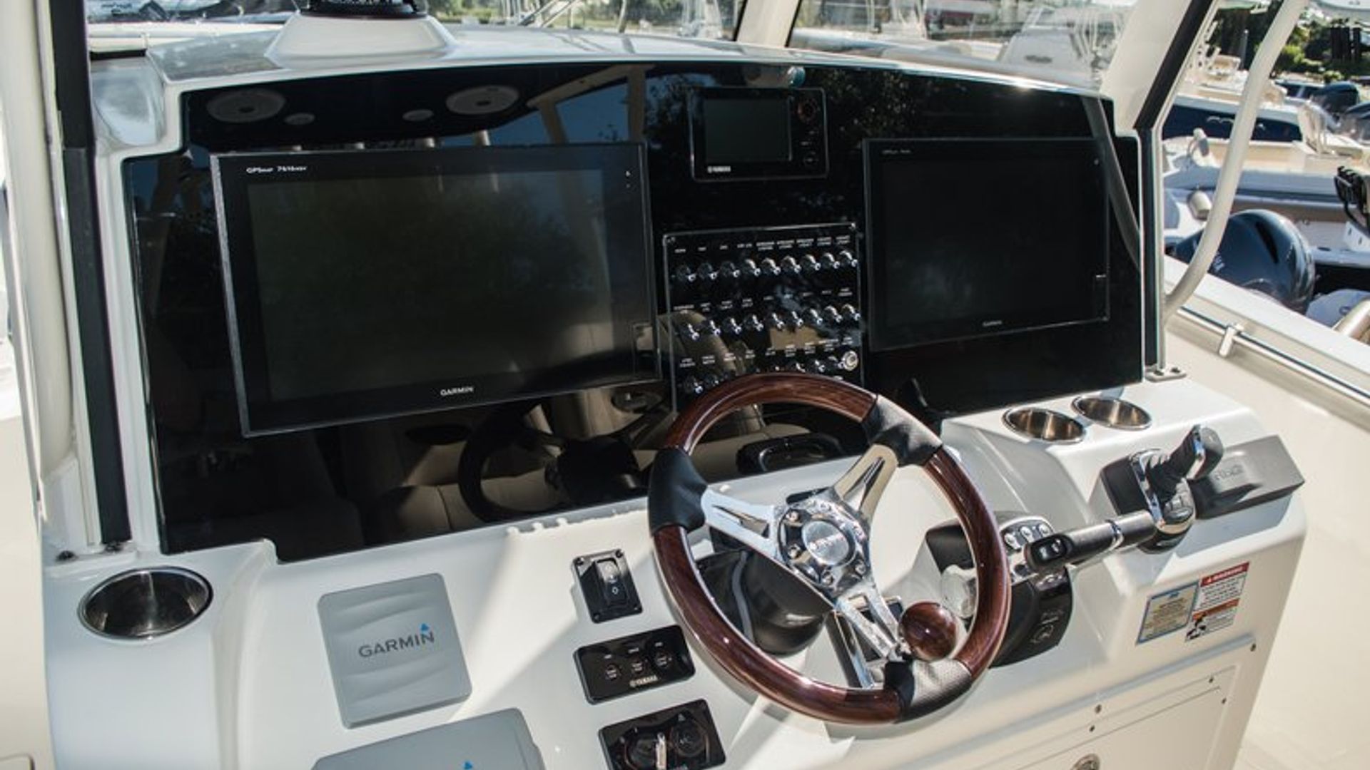 New 2016 Cobia 344 Center Console #V008 image 2