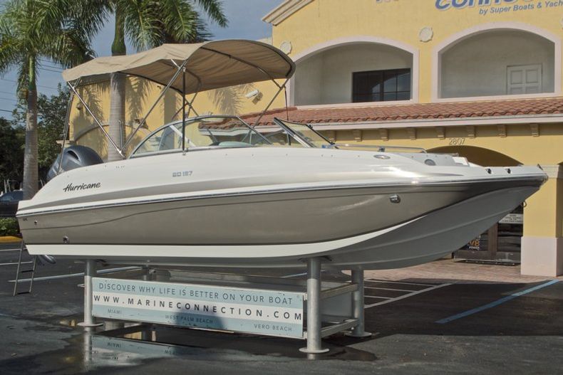 Thumbnail 1 for New 2017 Hurricane SunDeck SD 187 OB boat for sale in West Palm Beach, FL