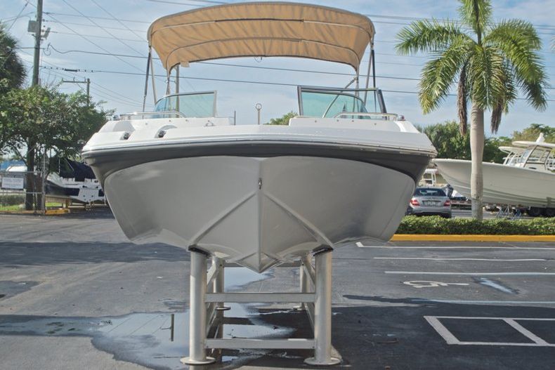 Thumbnail 2 for New 2017 Hurricane SunDeck SD 187 OB boat for sale in West Palm Beach, FL