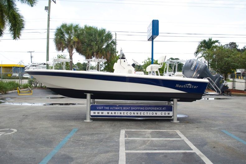 Thumbnail 4 for Used 2010 NauticStar NauticBay 2110 Bay Boat boat for sale in West Palm Beach, FL