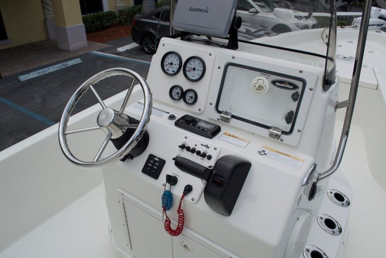 Thumbnail 17 for Used 2010 NauticStar NauticBay 2110 Bay Boat boat for sale in West Palm Beach, FL