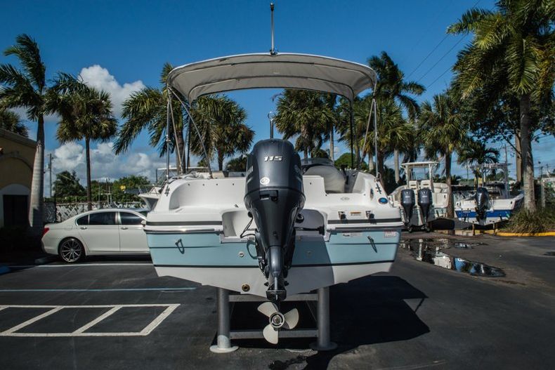 Thumbnail 6 for New 2016 Hurricane SunDeck Sport SS 188 OB boat for sale in Vero Beach, FL