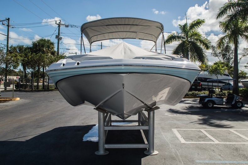 Thumbnail 10 for New 2016 Hurricane SunDeck Sport SS 188 OB boat for sale in Vero Beach, FL