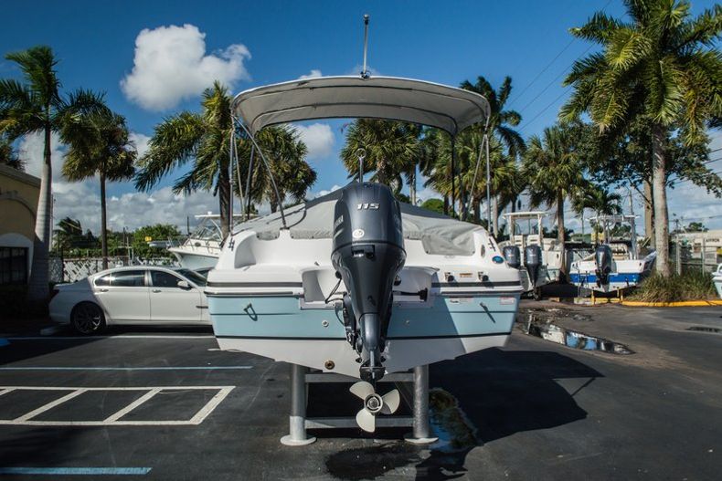 Thumbnail 14 for New 2016 Hurricane SunDeck Sport SS 188 OB boat for sale in Vero Beach, FL