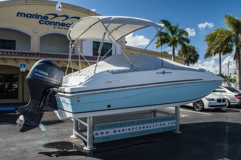 Thumbnail 15 for New 2016 Hurricane SunDeck Sport SS 188 OB boat for sale in Vero Beach, FL