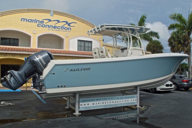 Thumbnail 8 for New 2017 Sailfish 290 CC Center Console boat for sale in Miami, FL