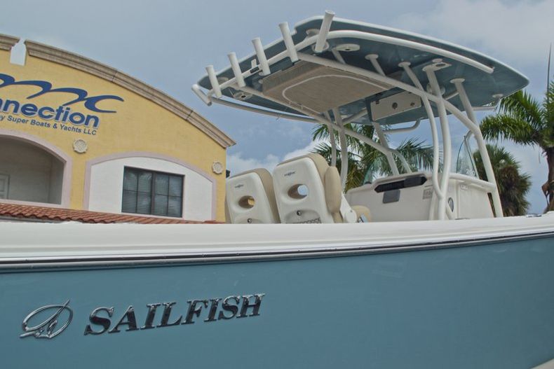Thumbnail 9 for New 2017 Sailfish 290 CC Center Console boat for sale in Miami, FL