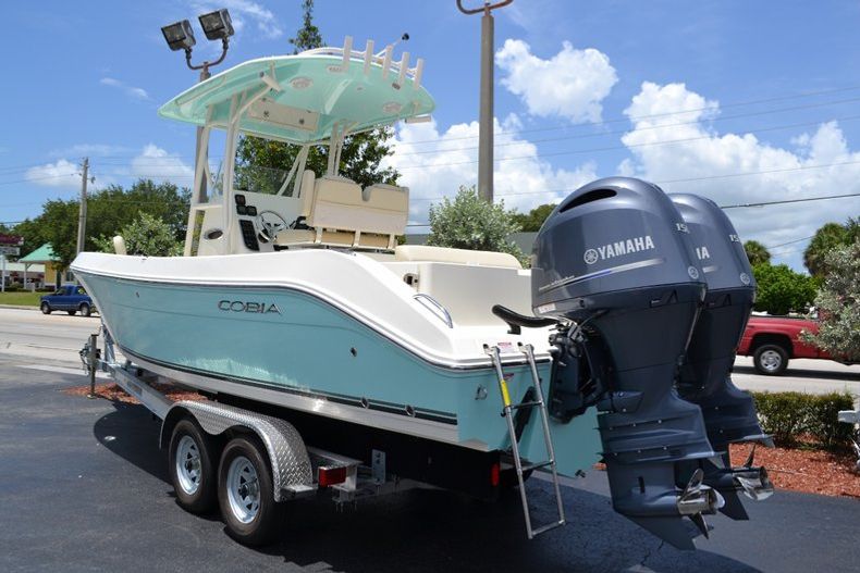 Thumbnail 1 for New 2015 Cobia 256 Center Console boat for sale in Vero Beach, FL