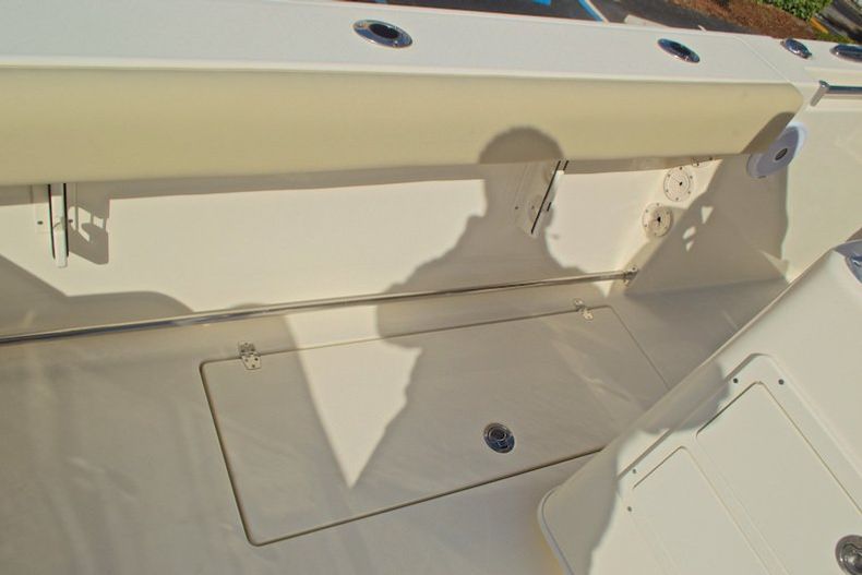 Thumbnail 16 for New 2016 Cobia 277 Center Console boat for sale in West Palm Beach, FL