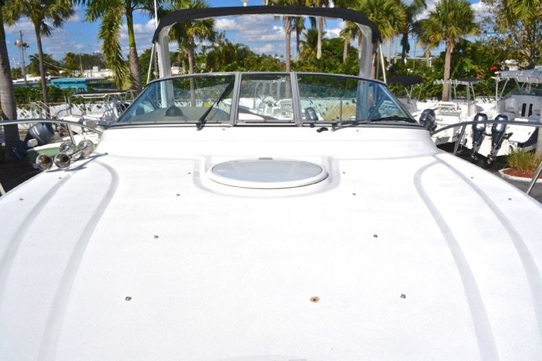 Thumbnail 136 for Used 2004 Four Winns 298 Vista Cruiser boat for sale in West Palm Beach, FL