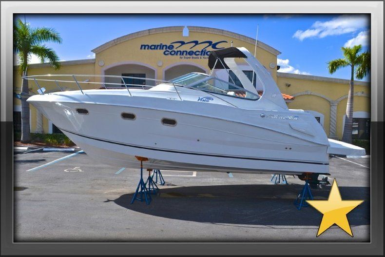 Thumbnail 152 for Used 2004 Four Winns 298 Vista Cruiser boat for sale in West Palm Beach, FL