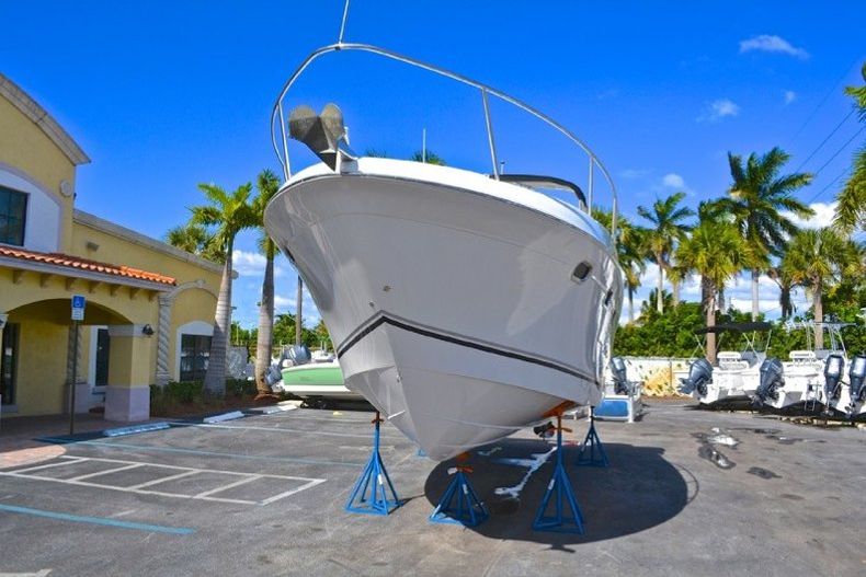 Thumbnail 2 for Used 2004 Four Winns 298 Vista Cruiser boat for sale in West Palm Beach, FL