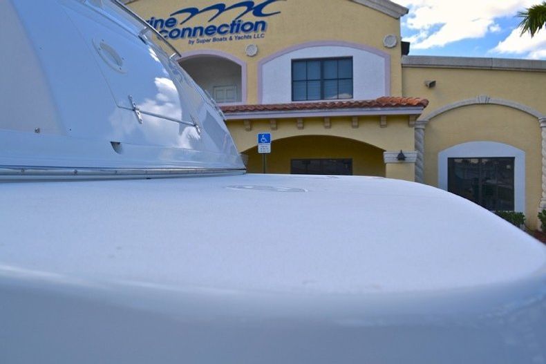 Thumbnail 24 for Used 2004 Four Winns 298 Vista Cruiser boat for sale in West Palm Beach, FL