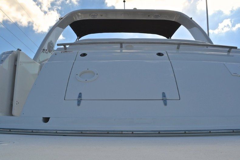 Thumbnail 26 for Used 2004 Four Winns 298 Vista Cruiser boat for sale in West Palm Beach, FL