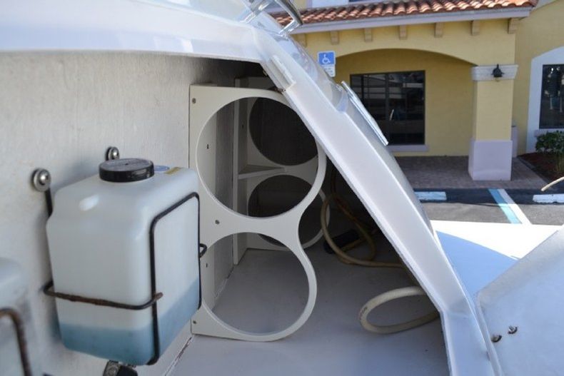 Thumbnail 29 for Used 2004 Four Winns 298 Vista Cruiser boat for sale in West Palm Beach, FL