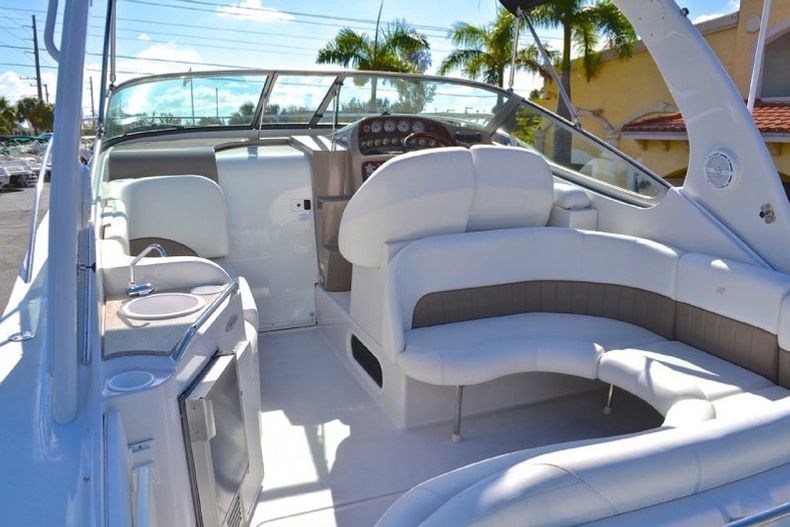 Thumbnail 33 for Used 2004 Four Winns 298 Vista Cruiser boat for sale in West Palm Beach, FL