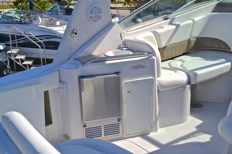 Thumbnail 42 for Used 2004 Four Winns 298 Vista Cruiser boat for sale in West Palm Beach, FL