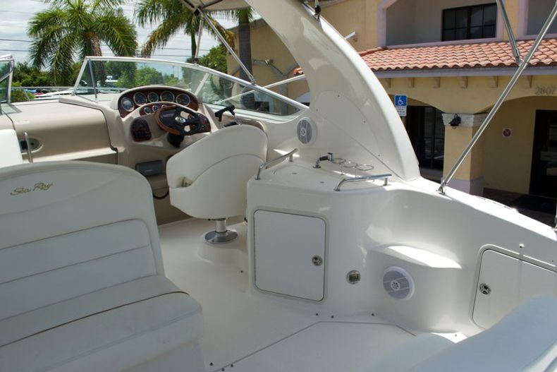 Thumbnail 17 for Used 2003 Sea Ray 280 Sundancer boat for sale in West Palm Beach, FL