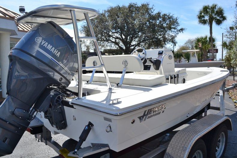 Thumbnail 3 for New 2016 Hewes 16 Redfisher boat for sale in Vero Beach, FL