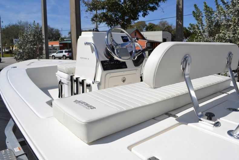 Thumbnail 10 for New 2016 Hewes 16 Redfisher boat for sale in Vero Beach, FL