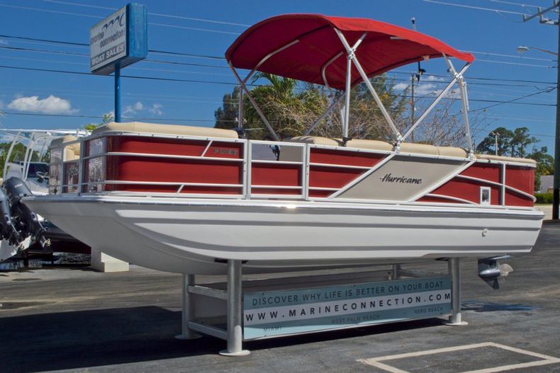 Thumbnail 4 for New 2016 Hurricane Fundeck FD 196 OB boat for sale in Vero Beach, FL
