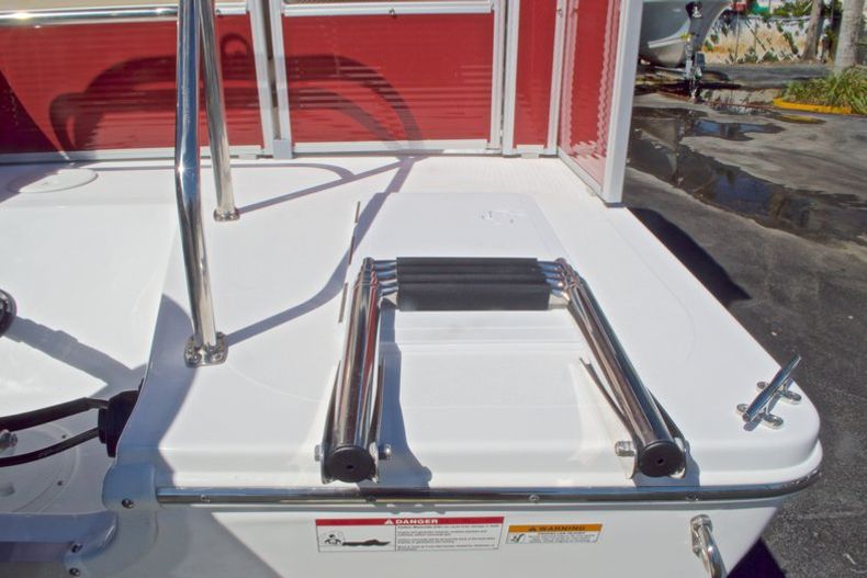 Thumbnail 9 for New 2016 Hurricane Fundeck FD 196 OB boat for sale in Vero Beach, FL