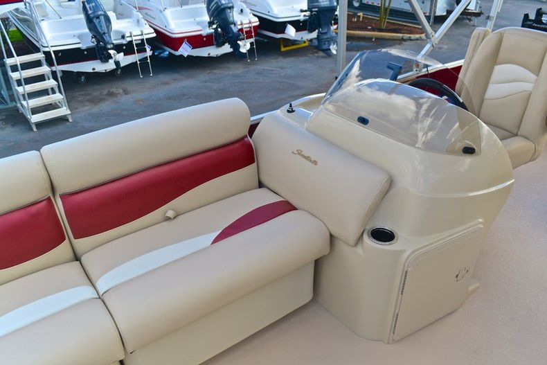 Thumbnail 57 for New 2013 Sweetwater 2286 Cruise 3 Gate boat for sale in West Palm Beach, FL