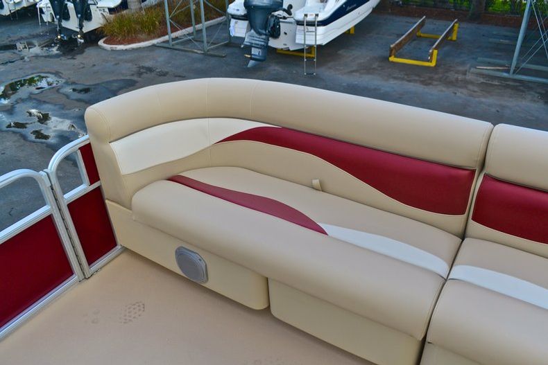 Thumbnail 58 for New 2013 Sweetwater 2286 Cruise 3 Gate boat for sale in West Palm Beach, FL