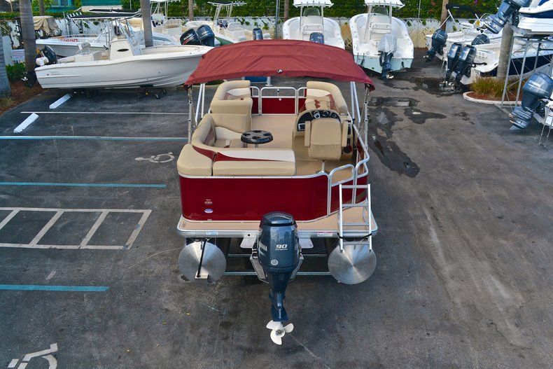 Thumbnail 70 for New 2013 Sweetwater 2286 Cruise 3 Gate boat for sale in West Palm Beach, FL