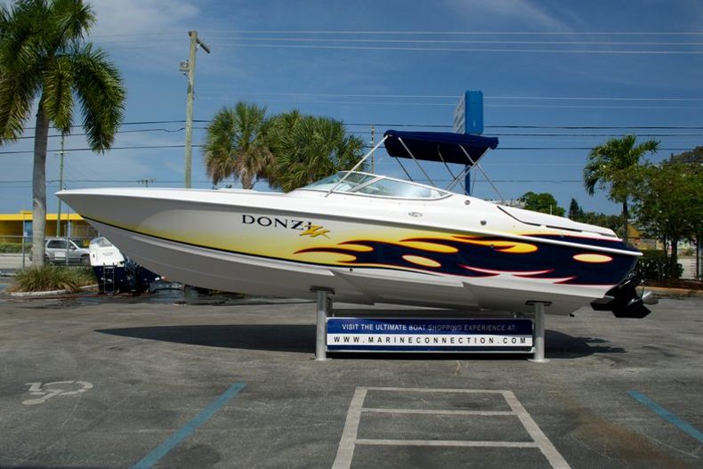 Thumbnail 8 for Used 2004 Donzi 28 ZX boat for sale in West Palm Beach, FL