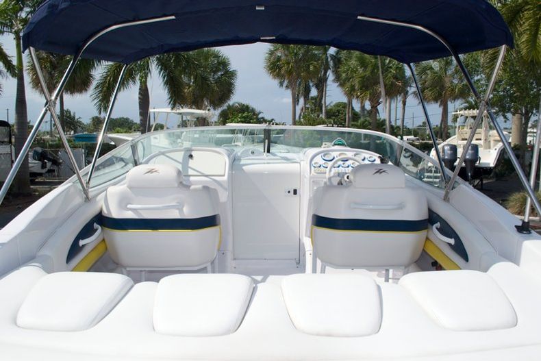 Thumbnail 21 for Used 2004 Donzi 28 ZX boat for sale in West Palm Beach, FL