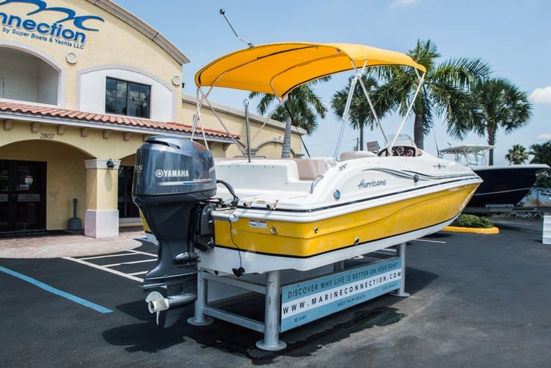 Thumbnail 7 for Used 2012 Hurricane SunDeck Sport SS 188 OB boat for sale in West Palm Beach, FL