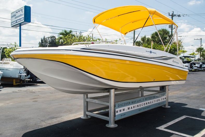 Thumbnail 3 for Used 2012 Hurricane SunDeck Sport SS 188 OB boat for sale in West Palm Beach, FL