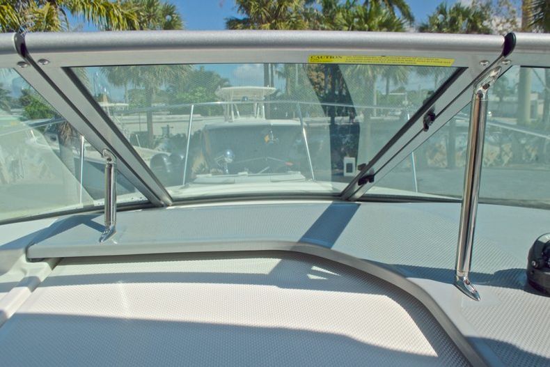 Thumbnail 37 for Used 2007 Maxum 2400 SE boat for sale in West Palm Beach, FL