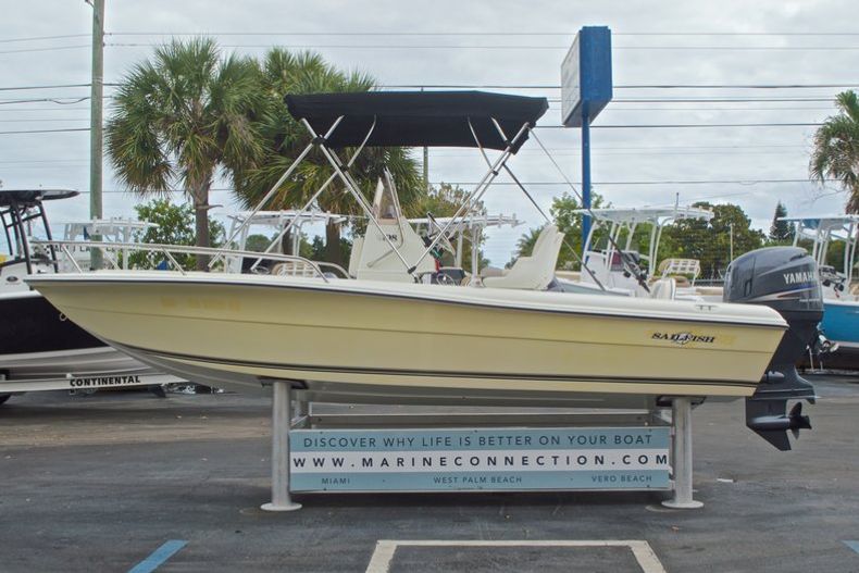 Thumbnail 5 for Used 2007 Sailfish 198 Center Console boat for sale in West Palm Beach, FL