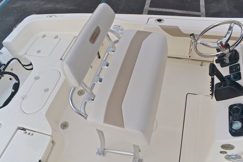 Thumbnail 25 for New 2013 Pioneer 220 Bay Sport boat for sale in West Palm Beach, FL
