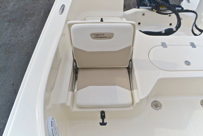 Thumbnail 37 for New 2013 Pioneer 220 Bay Sport boat for sale in West Palm Beach, FL