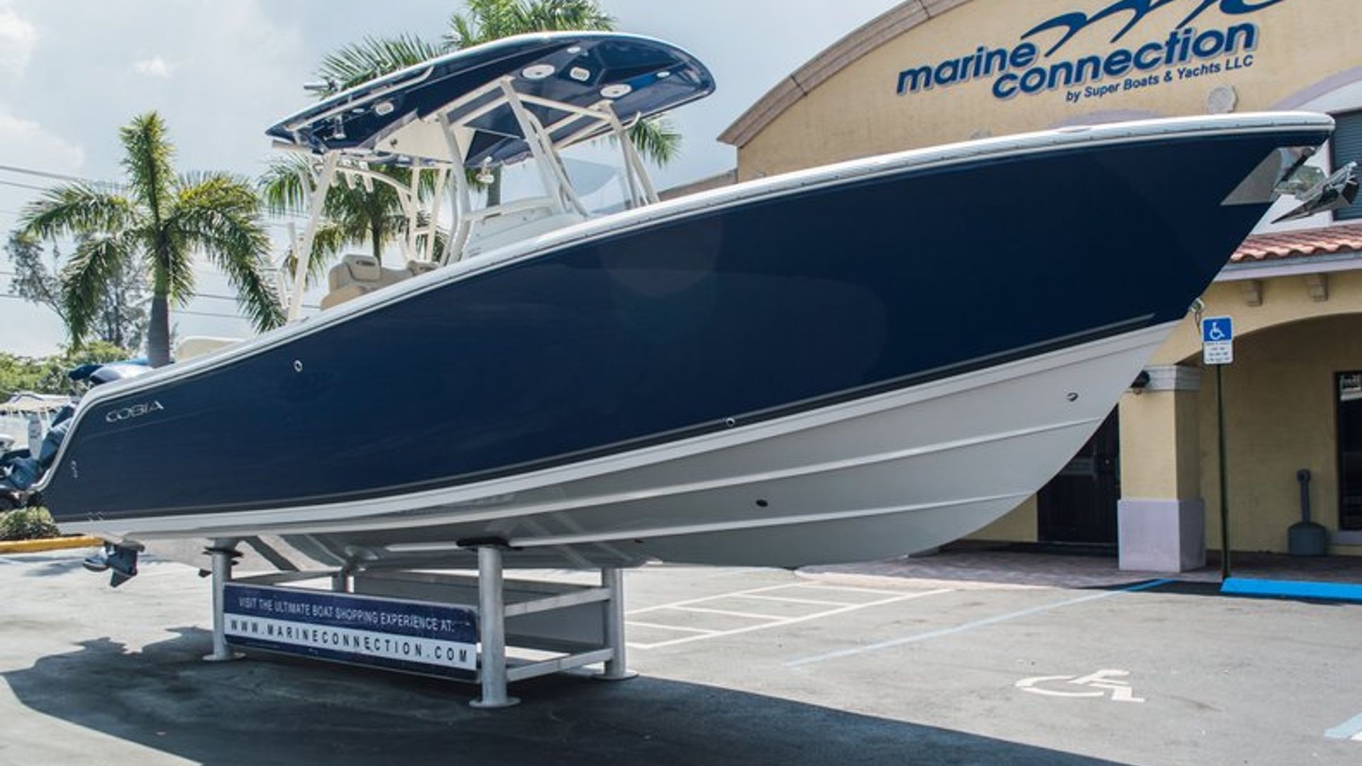 New 2015 Cobia 296 Center Console #N030 image 2